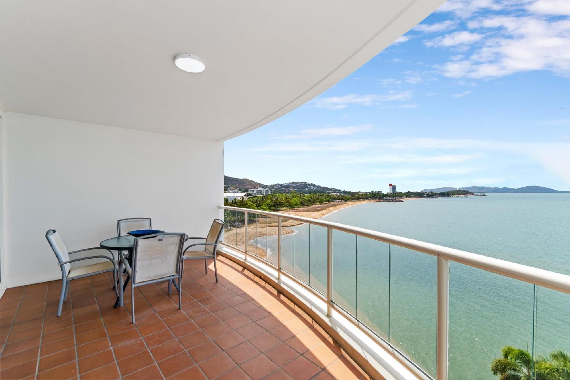Mariners North Holiday Apartments Townsville Buitenkant foto