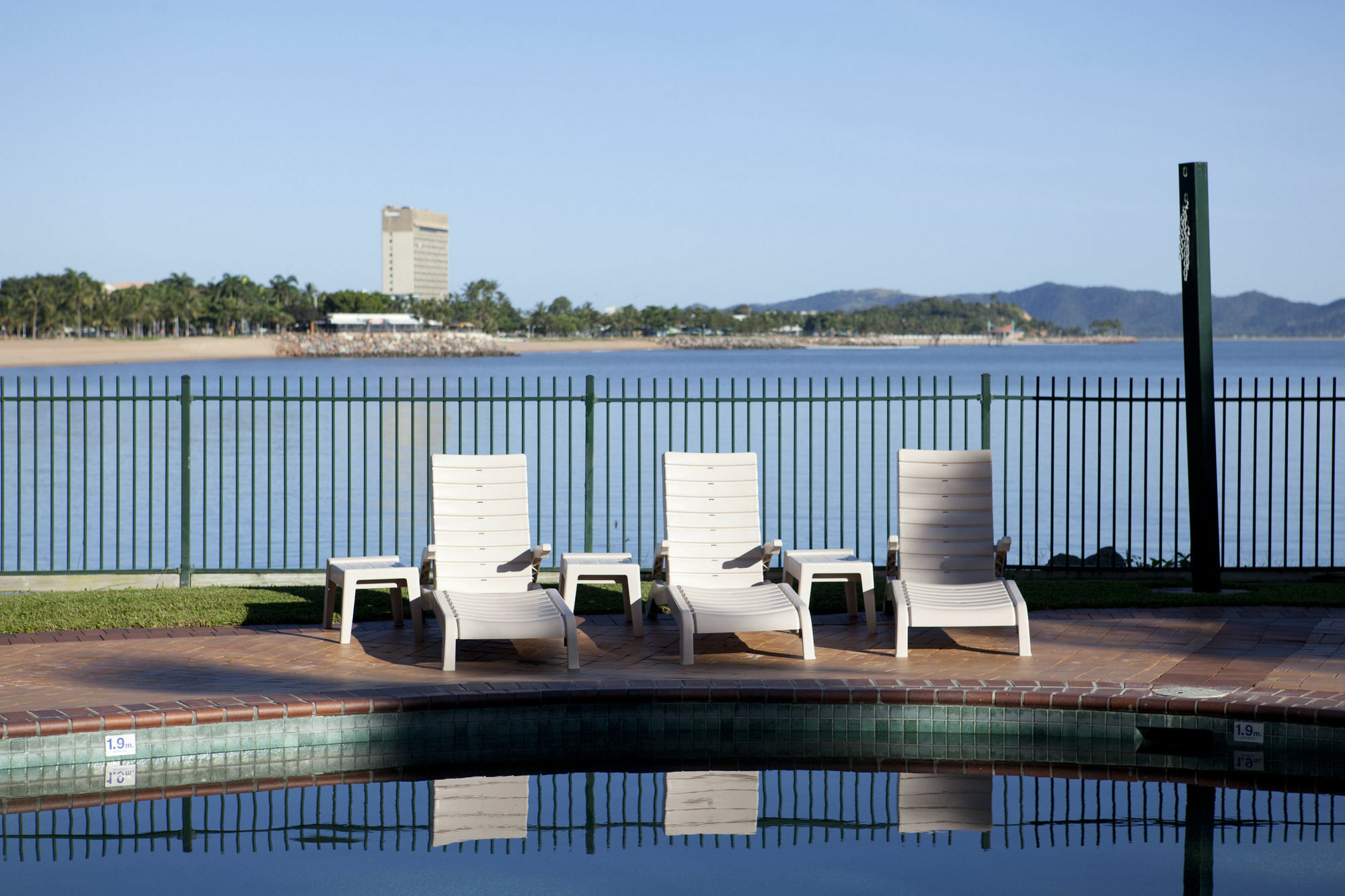 Mariners North Holiday Apartments Townsville Buitenkant foto